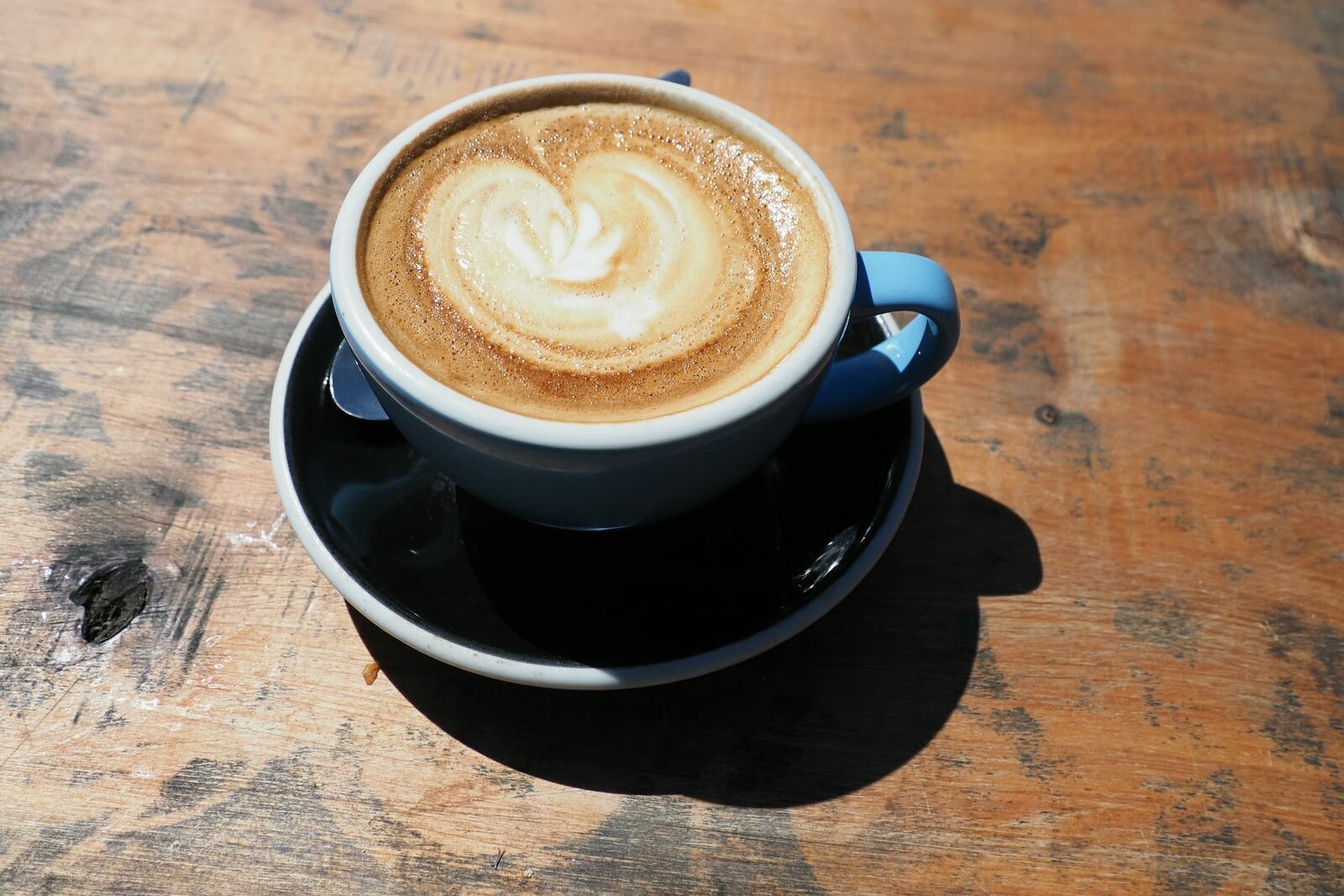 blue ceramic mug